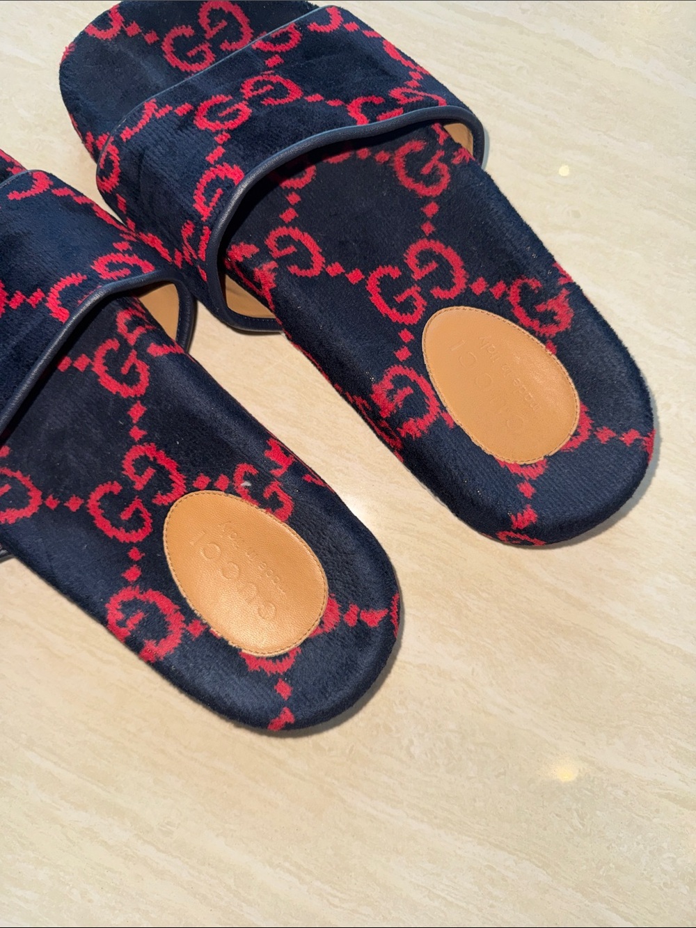 Gucci Black & Red GG Logo Slide Sandals - Picture 5 of 5